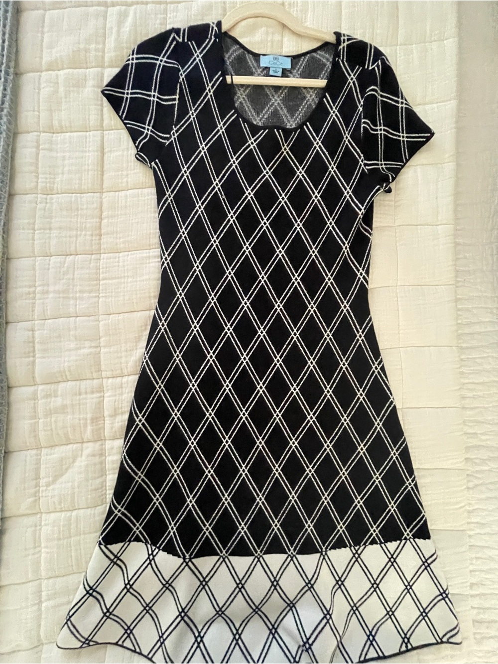 CeCe Black and White Diamond-Pattern Midi Dress